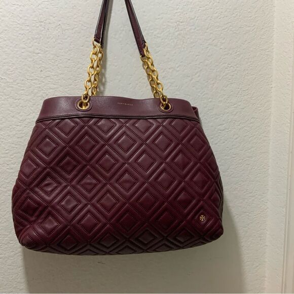 Tory Burch Large Fleming Triple Compartment Tote Wine Quilted Leather - Picture 2 of 16